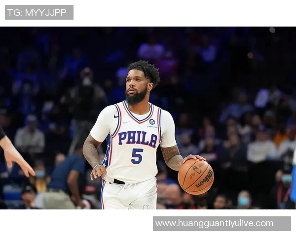 鲍威尔表现平平15投5中仅得20分罚球命中率稍高